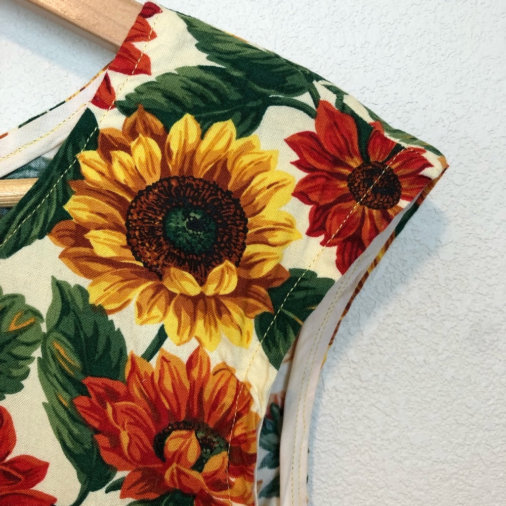 SOLD 💜 Handmade Vintage Sunflower A Line Dress - Picture 4 of 4